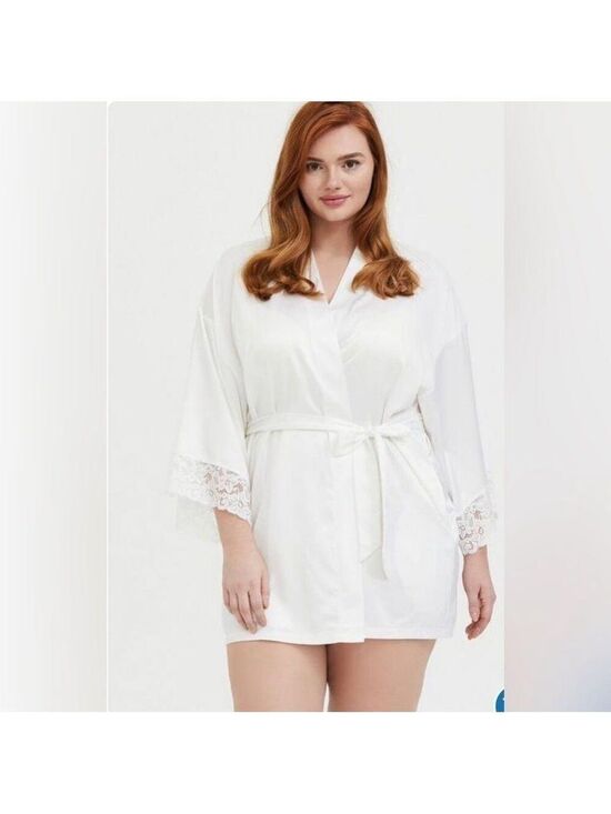 torrid Other - Torrid Bridal Pinup White Satin & Lace Robe
